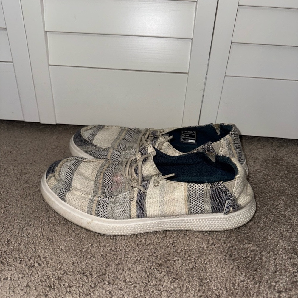 BOBS from Skechers Cream and Gray Sneakers Casual Slip-On